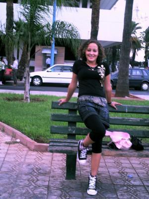 mon amie lamia ..jolie belle
