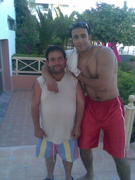 c mon ami yahya...sat  d agadir...batal f siba7a